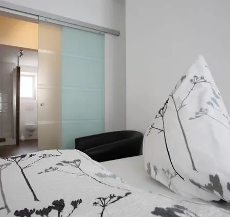 Апартаменты Rentaroom-kassel