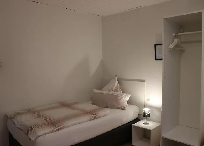 Rentaroom-kassel Apartman *