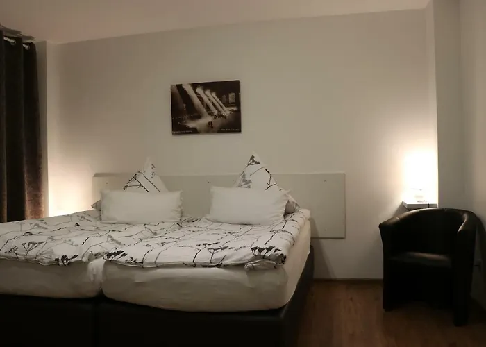Rentaroom-kassel Apartman *